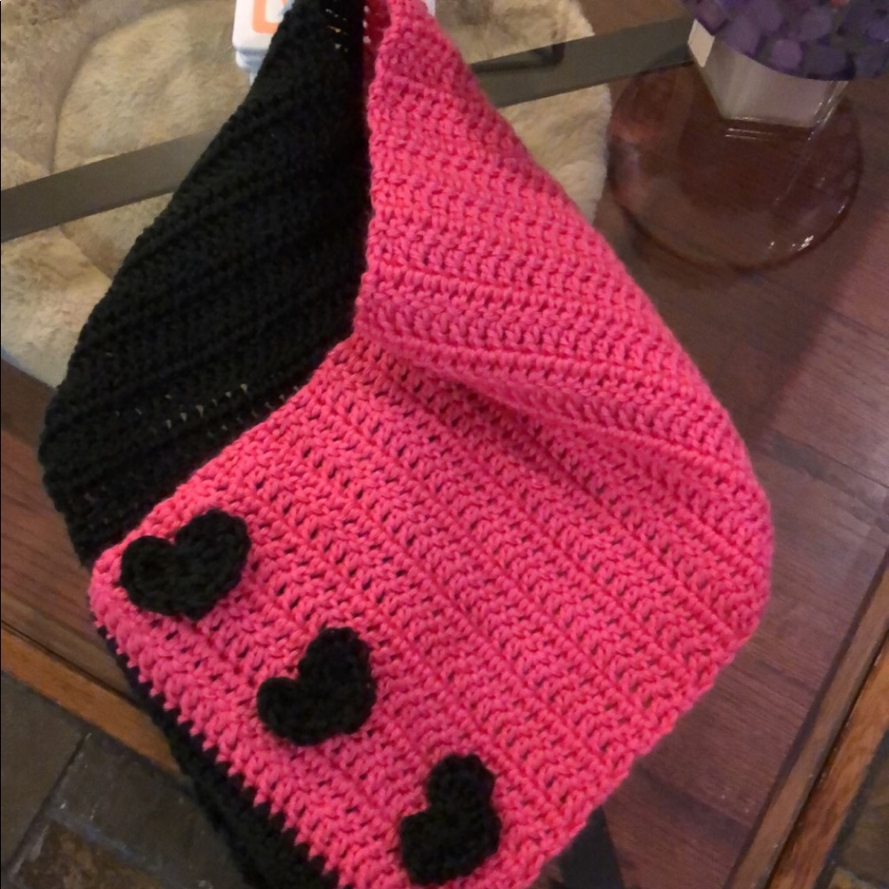 Crocheted scarf